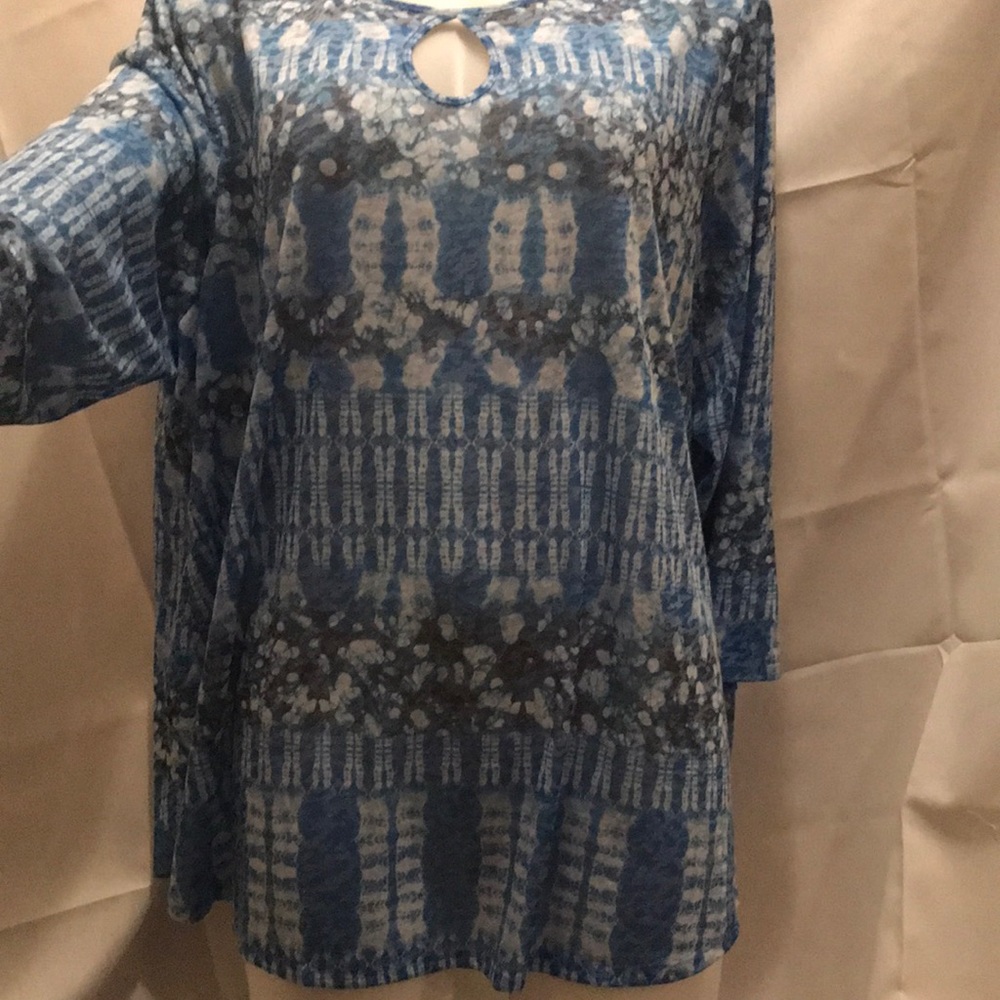 Ruby Rd. Blue Patterned Short Sleeve Top - image 1
